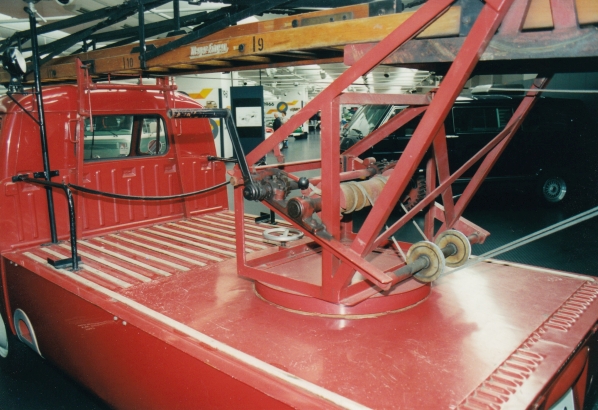 Feuerwehr-Leiterwagen-Bulli